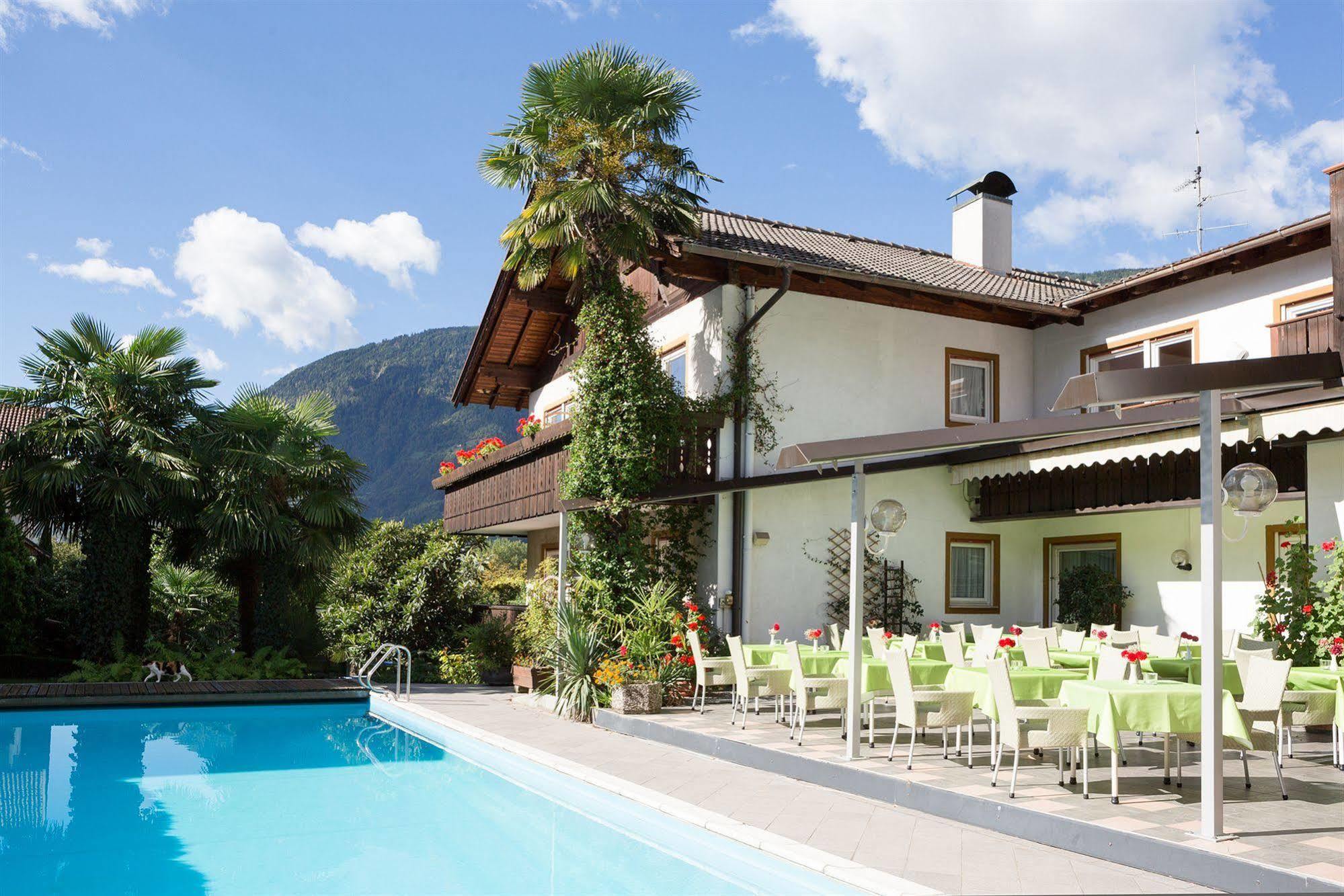 Hotel Gruberhof ميرانو المظهر الخارجي الصورة