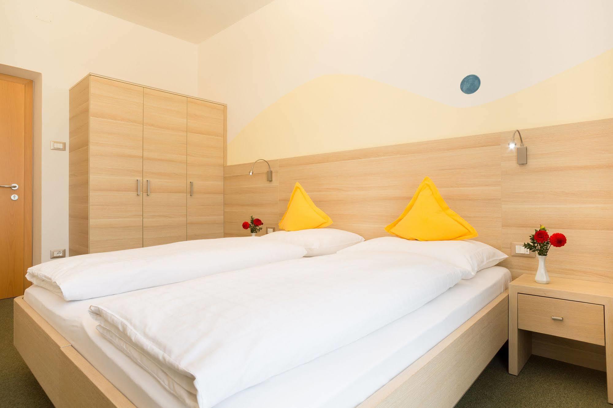 Hotel Gruberhof ميرانو المظهر الخارجي الصورة